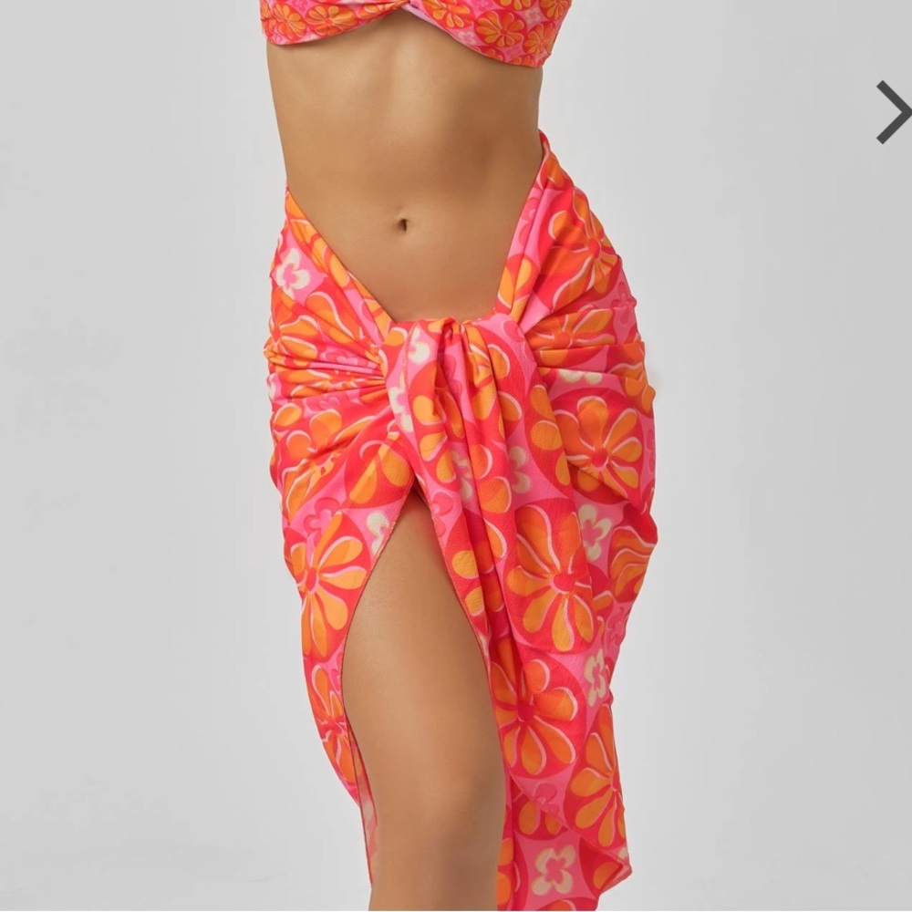 Blackbough Pareo Skirt in Pattern Juicy
